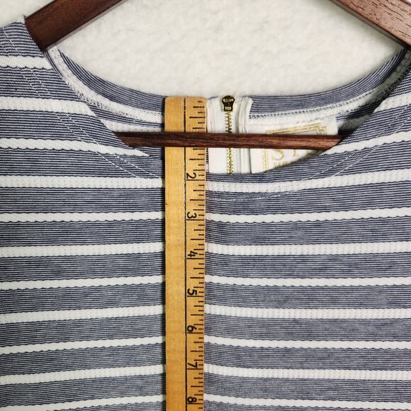 Sail to Sable Nautical Stripe Shift Dress Sz XS Blue Vacation Old Money Preppy - Picture 11 of 12